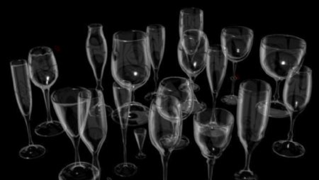 19个不同的玻璃酒杯Glasses