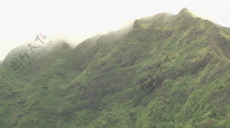 太阳峰通过顶部雾夏威夷山股票视频视频免费下载