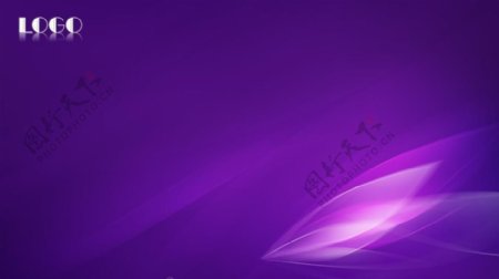 紫色光影背景PPT模板