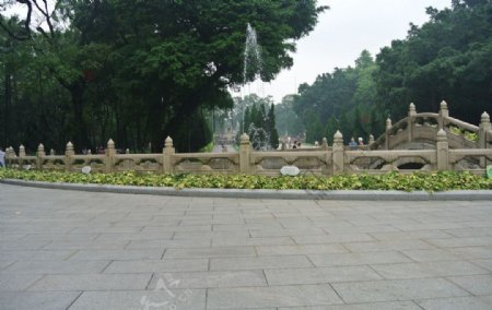 广州黄花岗公园左水柱图片