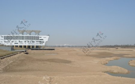 西安灞河边图片