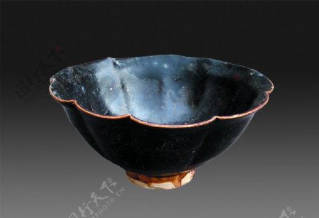 吉州窑黑釉花口碗图片