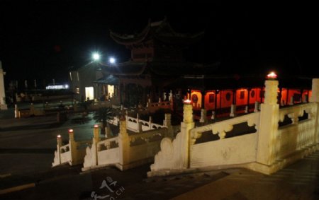 大金佛寺夜景图片