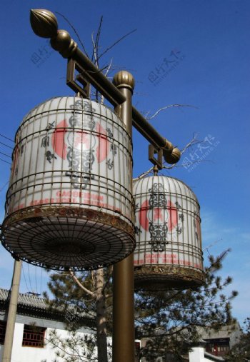 高碑店村路旁古朴的灯笼图片