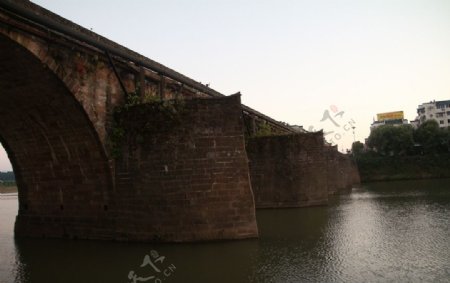 新安江古桥图片