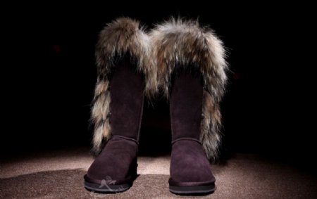 毛毛雪地靴黑色气质保暖靴高清图图片