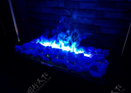 蓝火酒吧壁炉图片