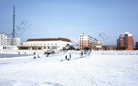 世纪广场河冬景图片