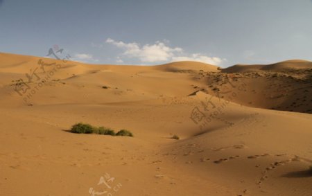 巴丹吉林沙漠图片