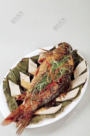 荷香骨酥鱼图片