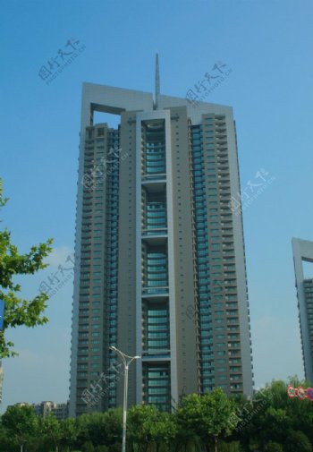 南京仁恒国际公寓B楼北立面图片