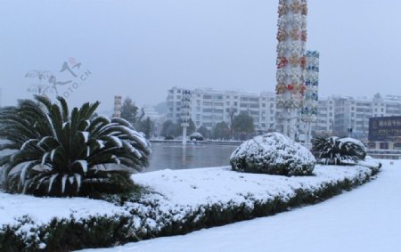 武宁万福广场雪景图片