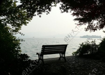 杭州西湖边剪影图片