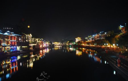 凤凰古城夜景图片