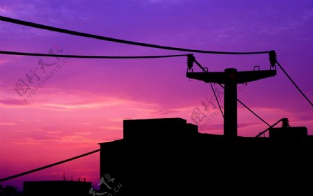 紫色天空建筑电线图片