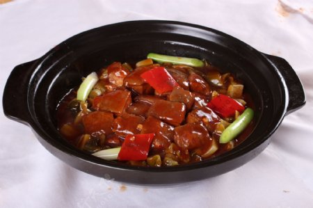 酸菜红烧肉图片