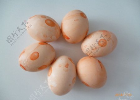 红鸡蛋煮鸡蛋图片