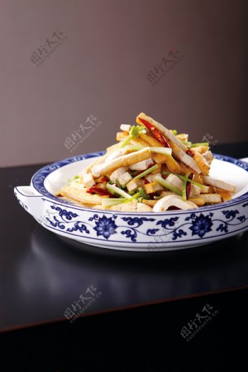 干椒香菜炒豆腐图片