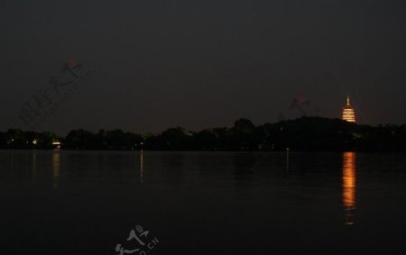 苏堤夜景图片