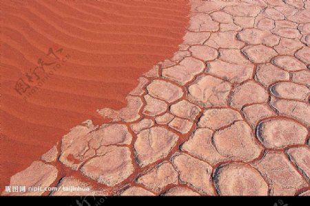 沙漠风光干涸的湖泊图片