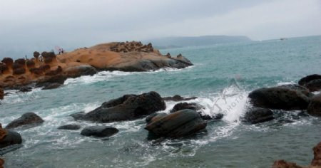 大海海浪海景礁石蓝天绿水台湾国内旅游旅游摄影摄影图片