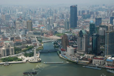 上海黄浦江苏州河交汇处俯瞰图片