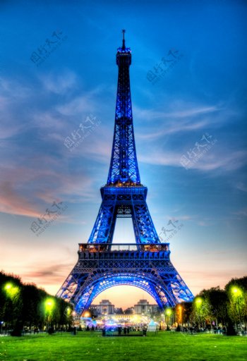 风景名胜建筑景观自然风景旅游印记巴黎法国蓝色埃菲尔铁塔图片