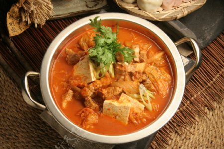 韩式泡菜火锅图片