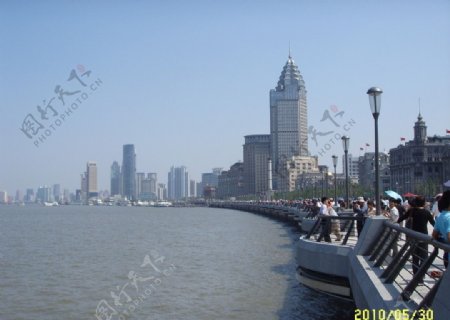 黄浦江边图片