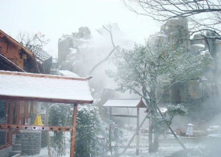 温泉雪景图片