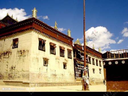 香格里拉噶丹松赞林寺图片