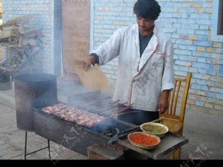 新疆胡杨木烤肉图片