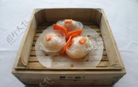 鸡粒栗子饺图片