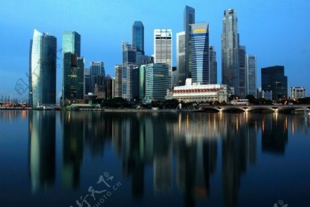 新加坡早晨的海滨湾图片