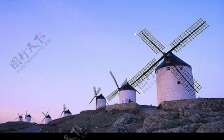 西班牙风车小镇图片
