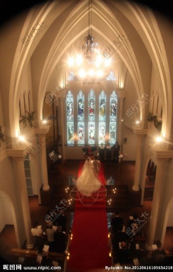 教堂结婚典礼仪式图片
