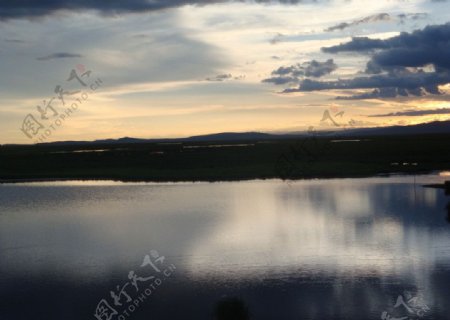 若尔盖花湖美景图片