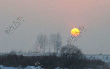 深冬日落图片