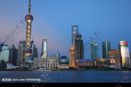 上海浦东建筑夜景图片
