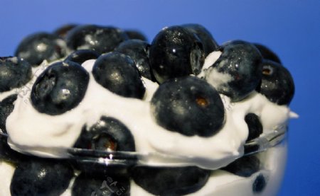 蓝莓冰激凌图片