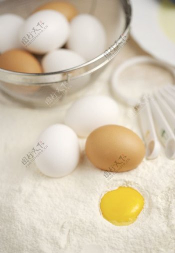 鸡蛋鸡蛋黄面粉图片