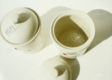 白瓷糖罐咖啡罐图片