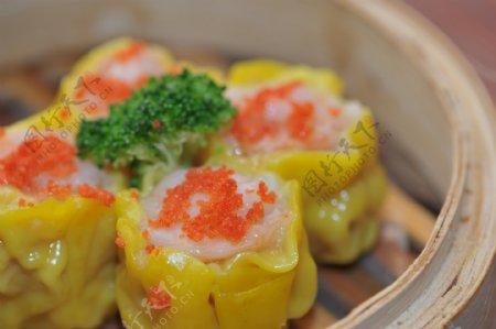 蟹籽鲜虾饺