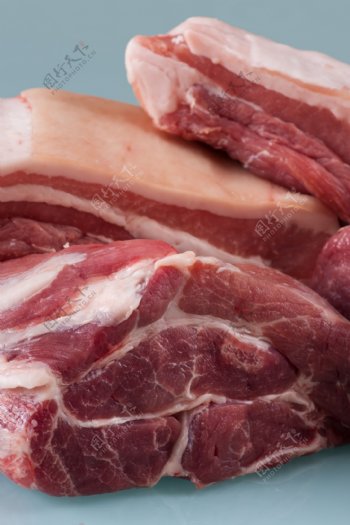 新鲜猪肉食材图片