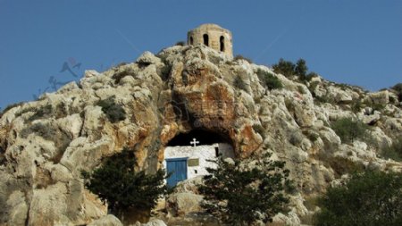 洞穴里的教堂