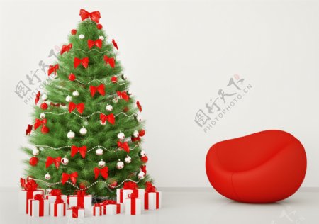 创意沙发和圣诞树