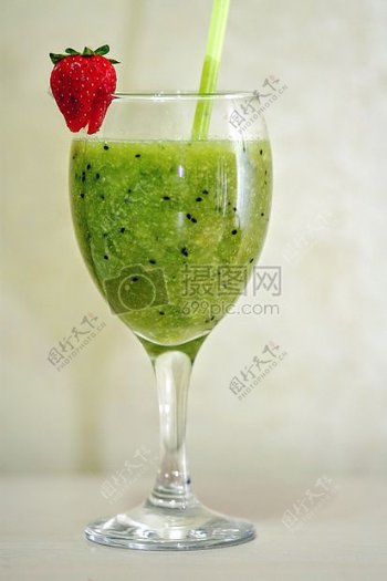 绿色排毒芦荟汁