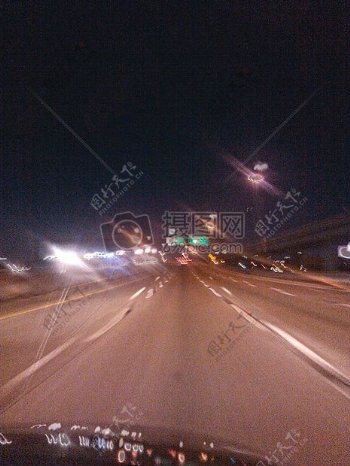 高速公路夜生活