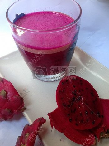 火龙果果汁水果冰果汁新鲜健康有机甜饮食自然