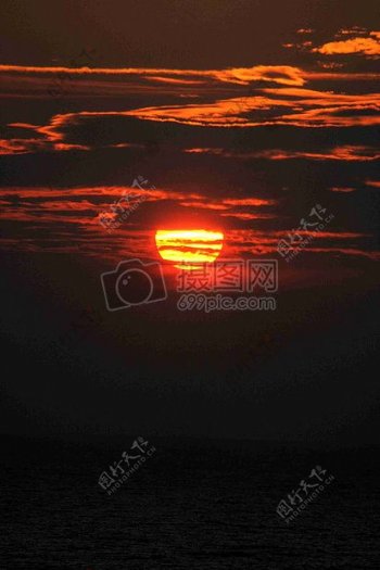 大海天空夕阳红水云太阳皇室成员自由傍晚天空设置太阳